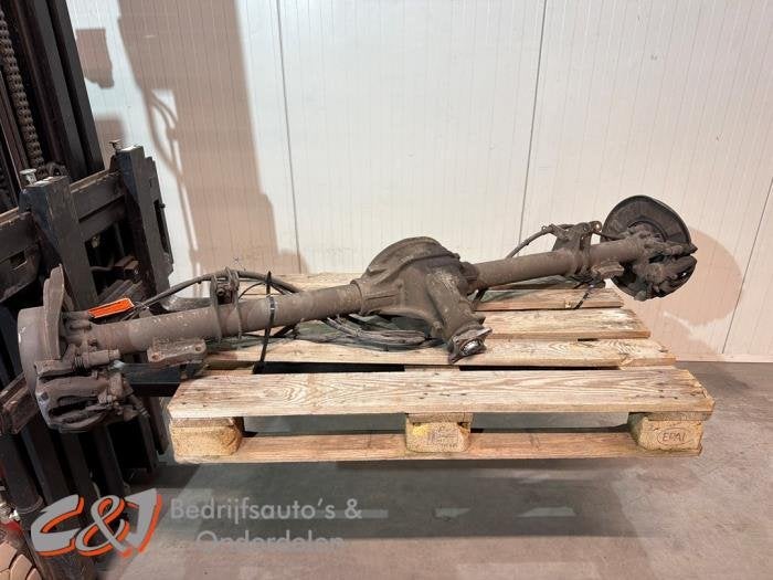 Achteras achterwielaandrijving van een Mercedes Sprinter