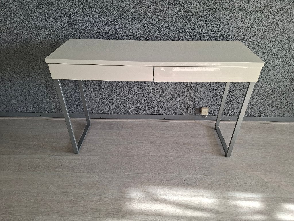 Fula bureau/ sidetabel 2 lades wit hoogglans, Huis en Inrichting, Ophalen, Gebruikt, 100 tot 150 cm, Overige houtsoorten