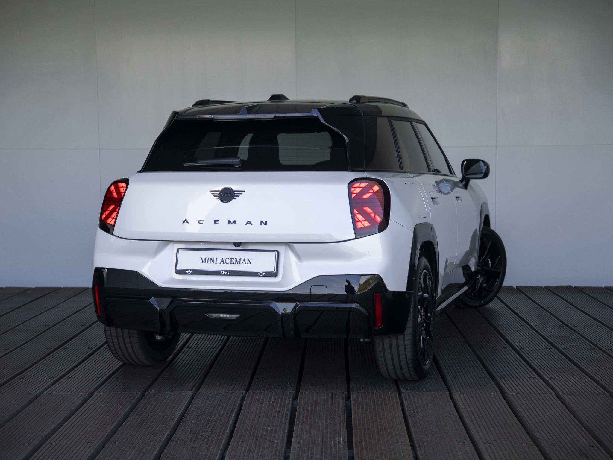 MINI Aceman E John Cooper Works Uitvoering | M Pakket, Zwart, Leder en Stof, Wit, Aceman