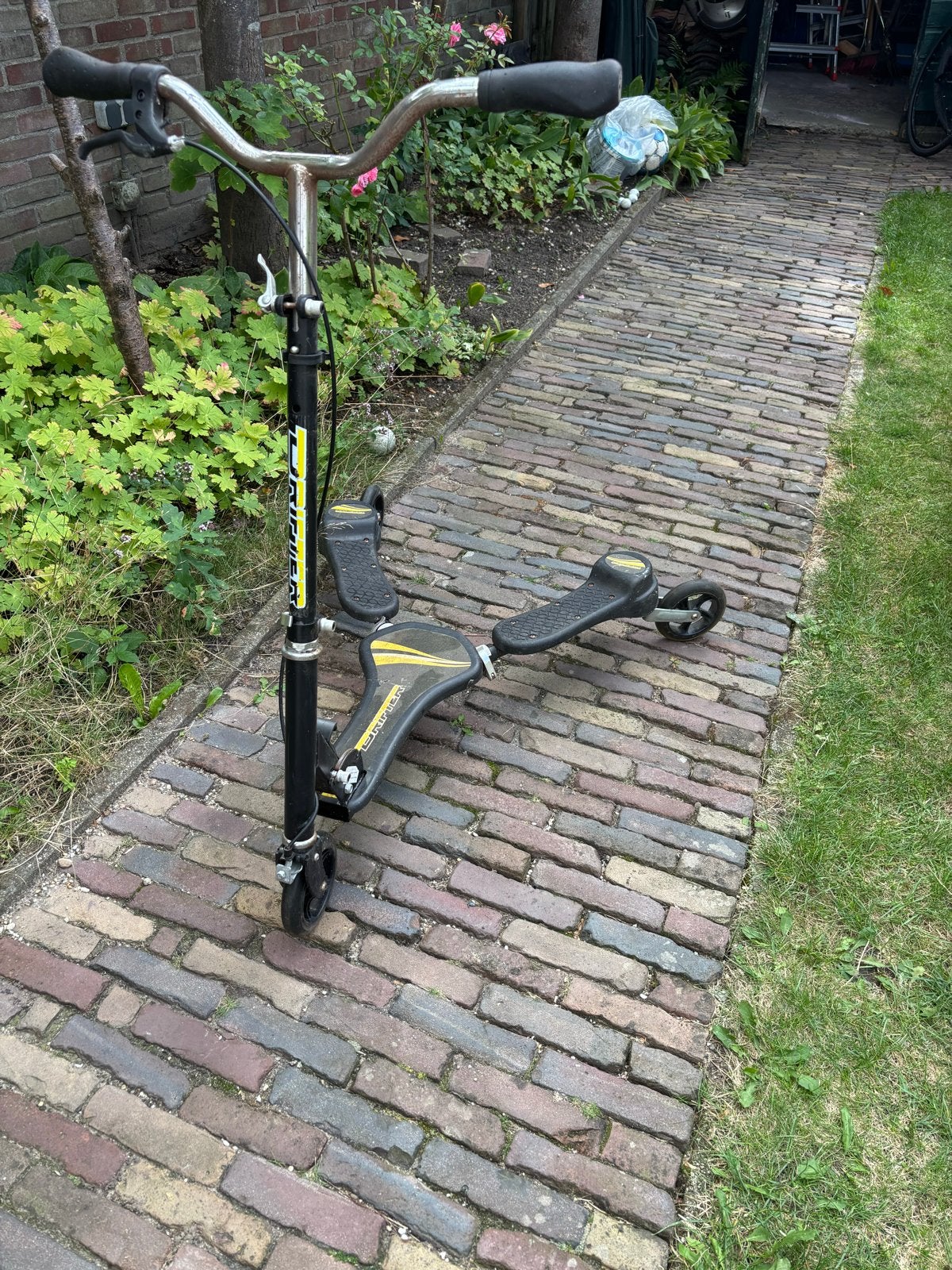 JD Bug Cool Carver Driewiel Swingstep - Zwart/Geel, Ophalen of Verzenden, Gebruikt, Overige typen