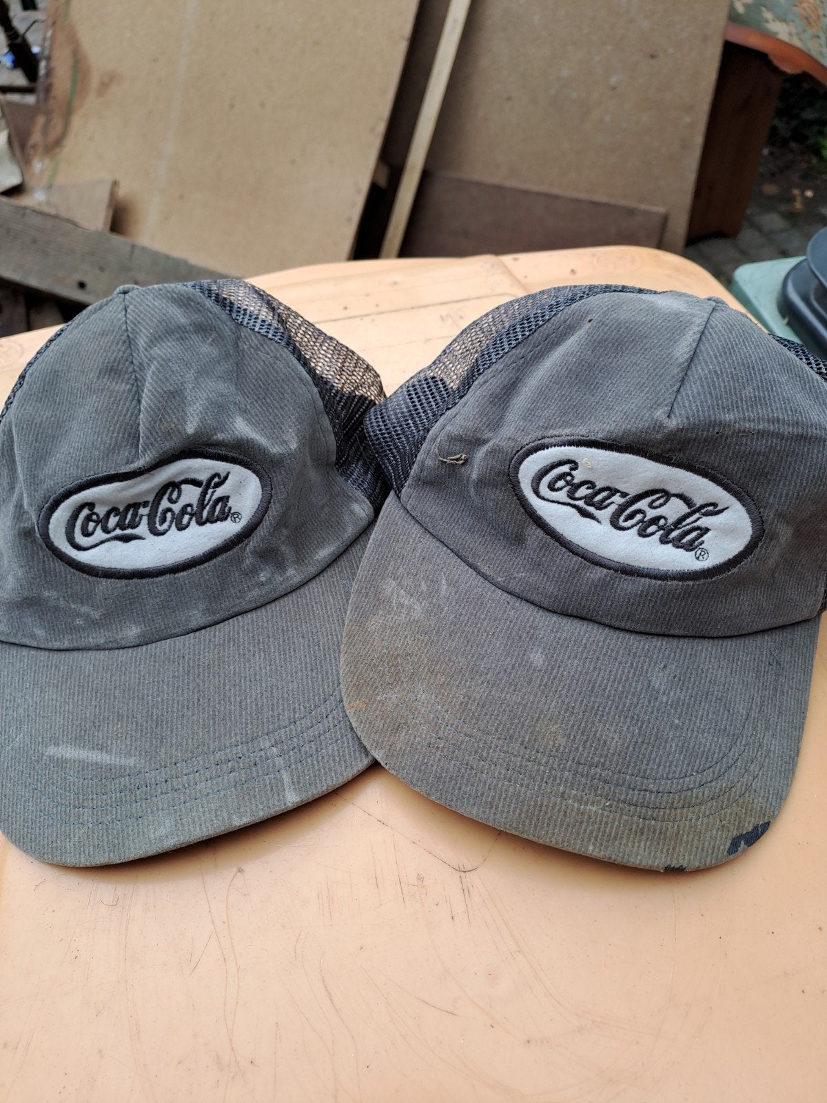 2 Coca-Cola petten - Gedragen staat, Verzamelen, Ophalen of Verzenden, Gebruikt