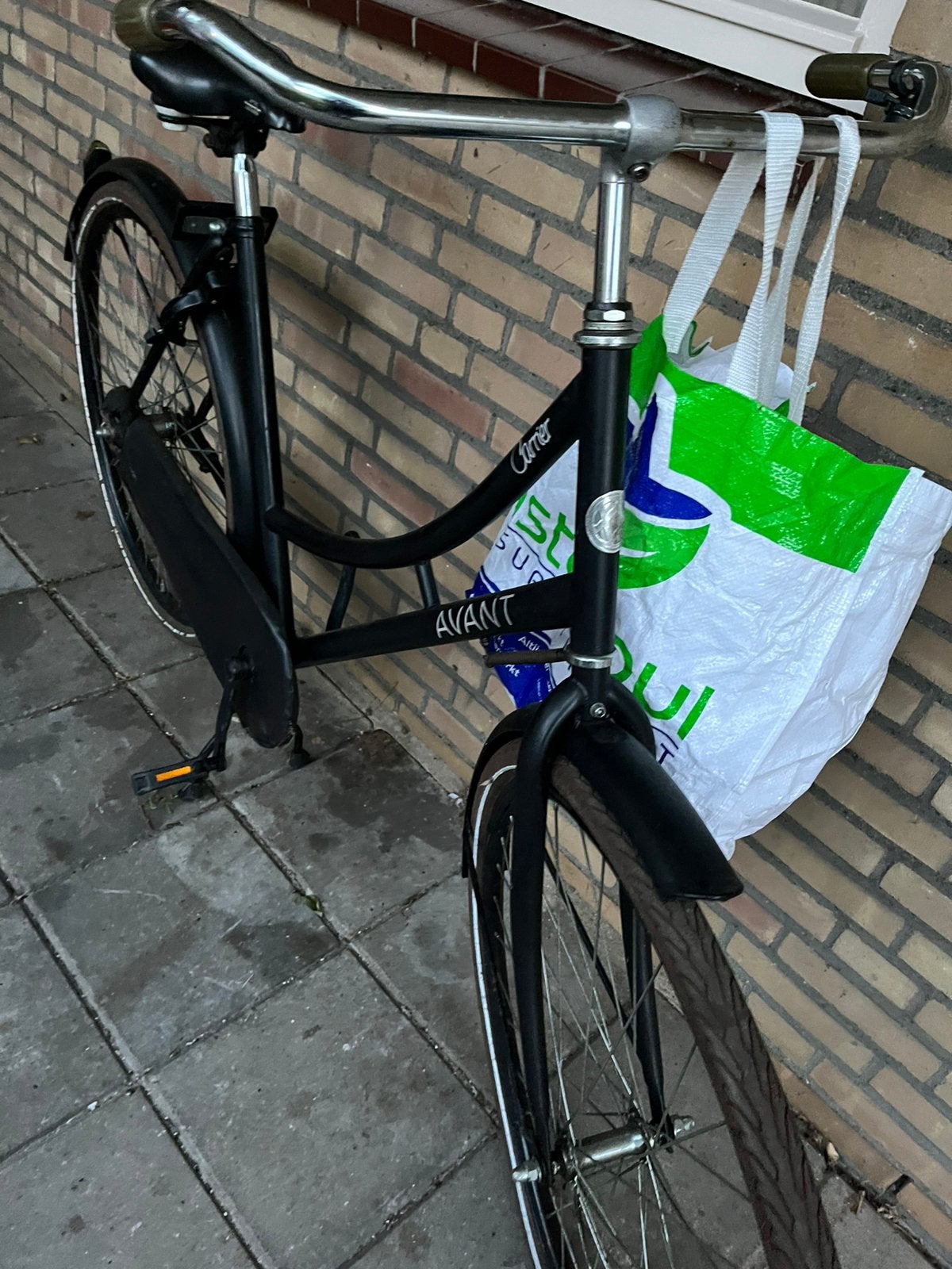 Gestolen of vermiste zwarte Avant damesfiets????, Ophalen, Zo goed als nieuw