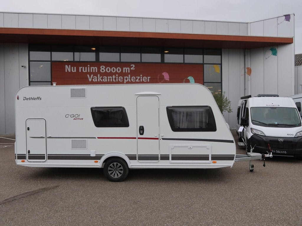 Dethleffs C'Go 495 QSK ACTIV ACTIEPAKKET, Caravans en Kamperen, Schokbreker, Treinzit, 5 tot 6 meter, Tot en met 6