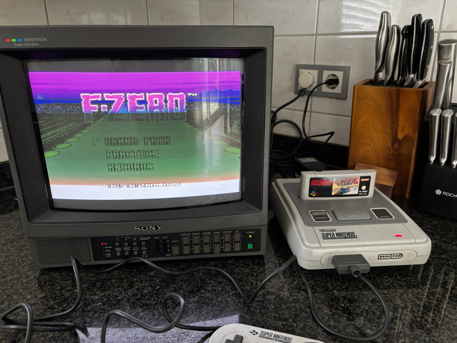 Sony PVM 1444QM RGB 14 inch Trinitron, Ophalen, Gebruikt, Tv en Weergevers
