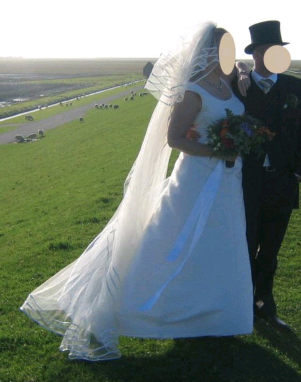 Elegante Trouwjurk Maat 46 met Sluier en Hoepelrok, Ophalen of Verzenden, Gedragen, Wit, Trouwjurk