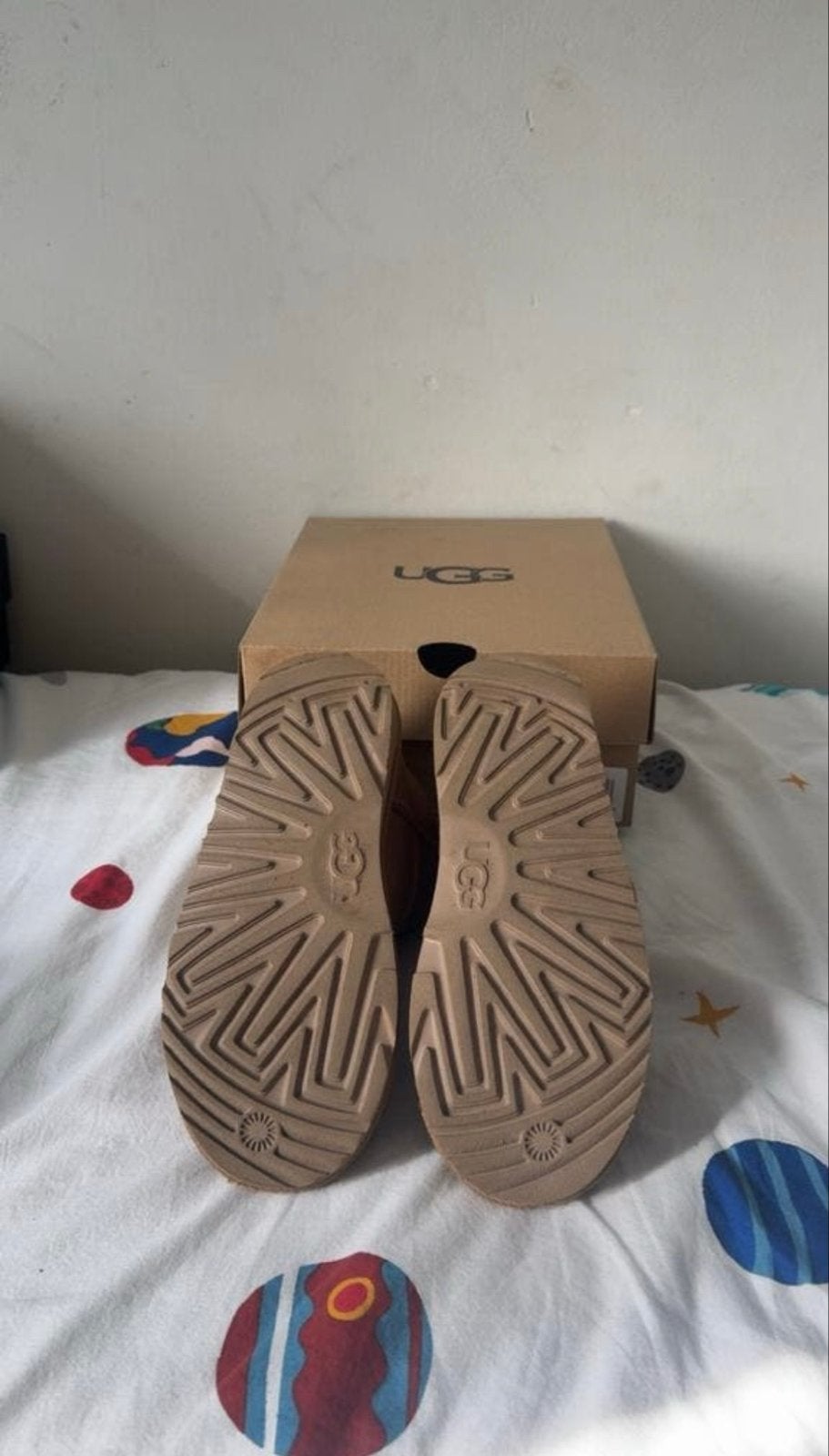 UGG Classic Mini Laarsjes voor Kinderen - Maat 31, Ophalen of Verzenden, Zo goed als nieuw, Jongetje of Meisje, Laarsjes
