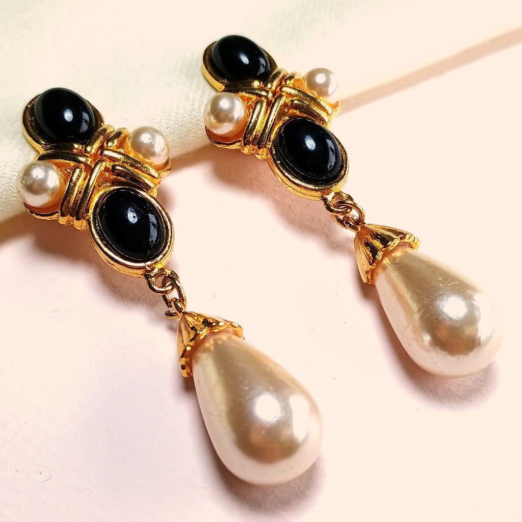 Vintage oorbellen clips faux parel druppel goud jaren '80, Overige materialen, Verzenden, Goud, Hangers