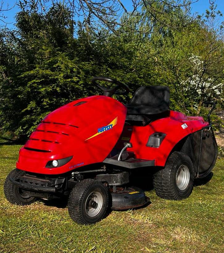 Karsit 13.5/92H Zitmaaier met vangbak - Nieuwe accu!, Tuin en Terras, Zitmaaiers, Ophalen, Gebruikt, Opvangbak, 90 tot 120 cm