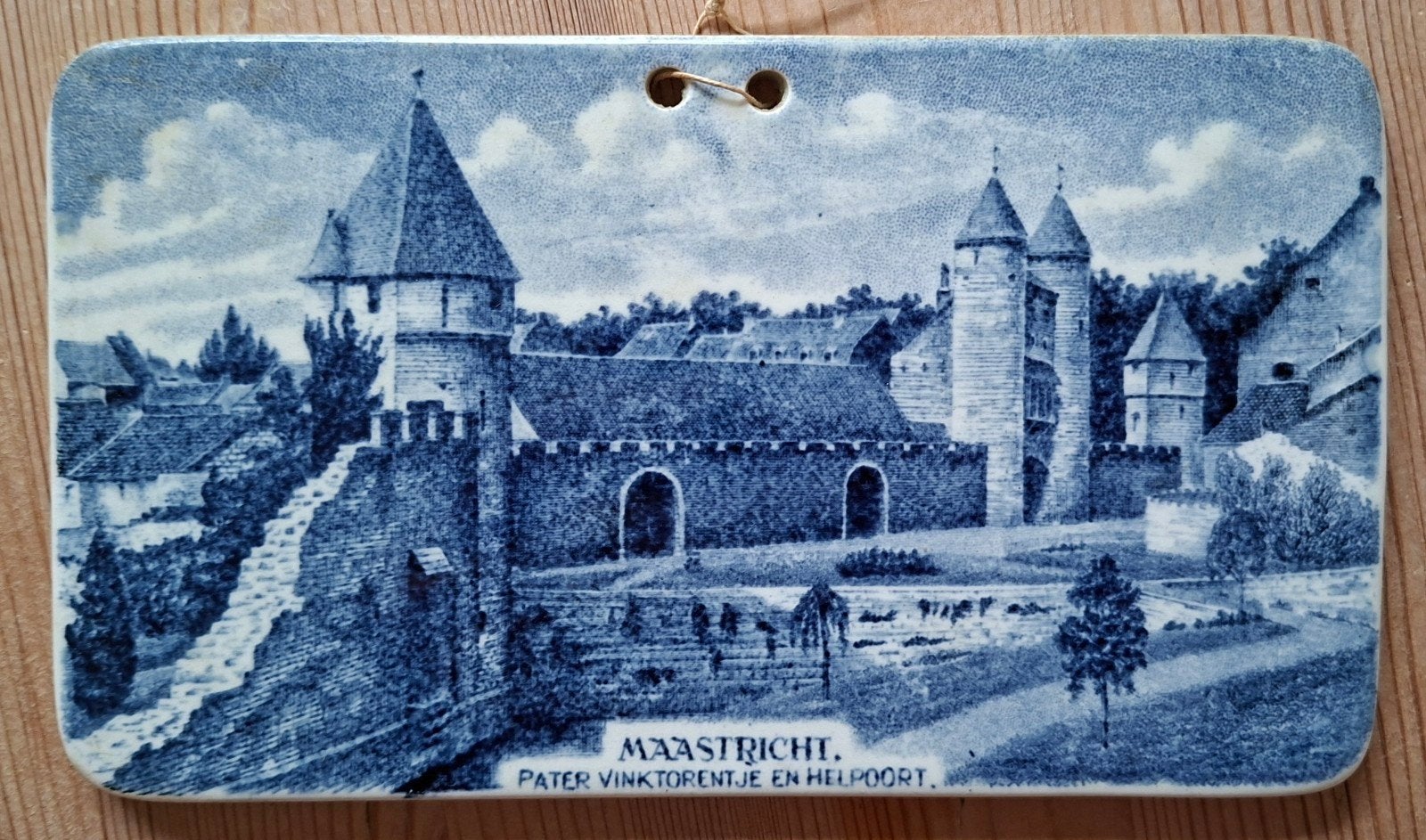 Antiek wandbordje Maastricht-Helpoort & Pater Vinkentorentje, Antiek en Kunst, Antiek | Wandborden en Tegels, Ophalen of Verzenden