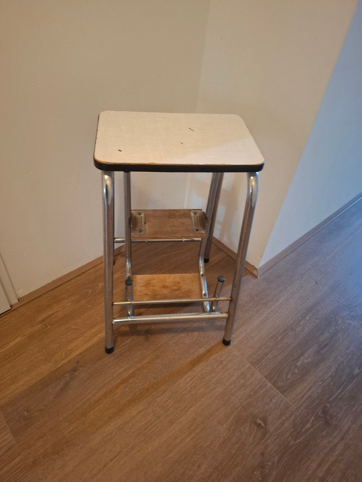 Vintage Keukentrapje / Krukje met 2 Treden, Ophalen, Gebruikt, Hout
