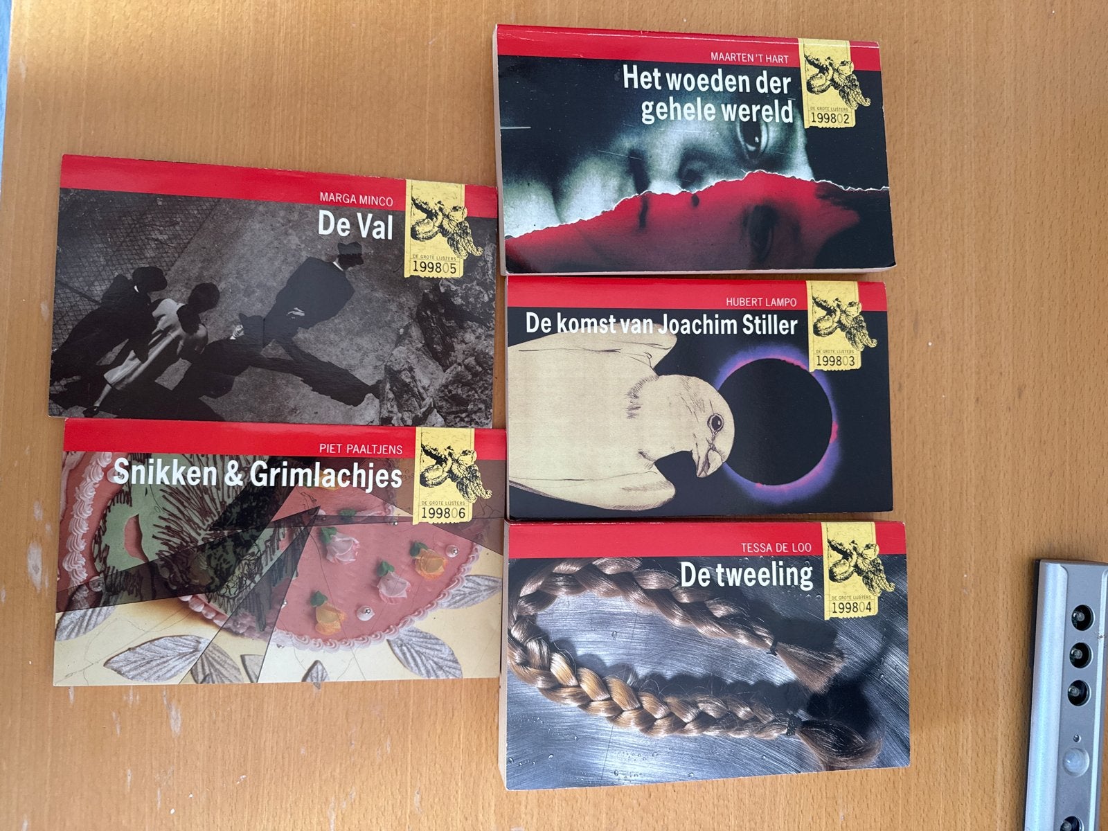 De Grote Lijsters 1998 - Nummer 1 mist, Boeken, Ophalen of Verzenden, Gelezen