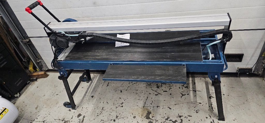 HBM Tegelzaagmachine - Tegelsnijder - 1200 mm.- 1200 Watt, Doe-het-zelf en Verbouw, Gebruikt, 60 cm of meer, Overige typen, Ophalen of Verzenden