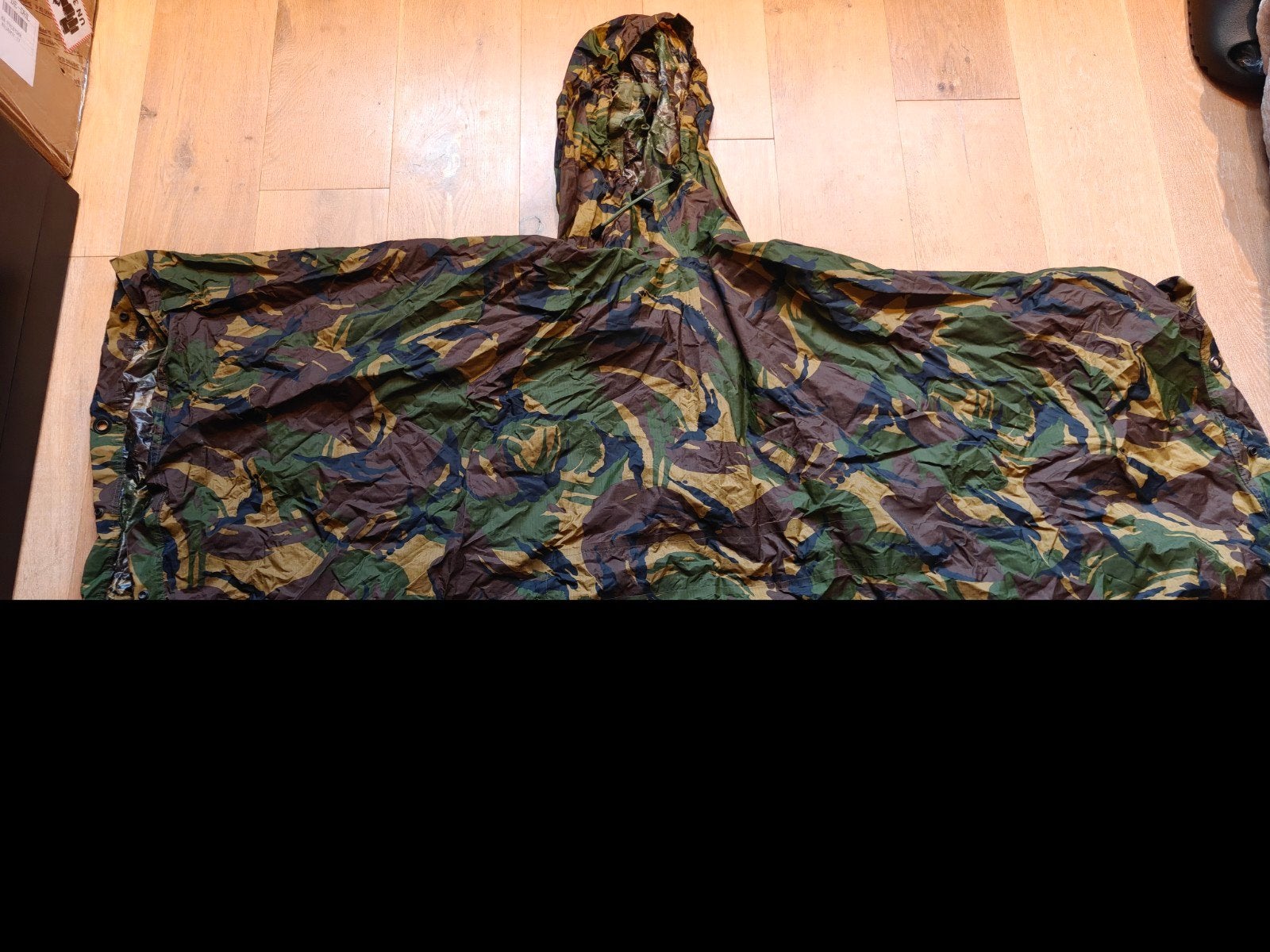 Camouflage Poncho - Waterdicht en Veelzijdig, Ophalen of Verzenden, Gebruikt
