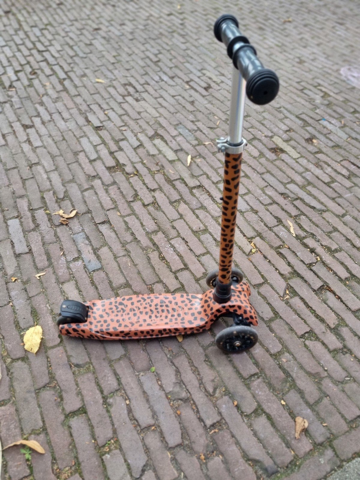Stoere Pauline step met LED-verlichting - vanaf 3 jaar, Ophalen, Gebruikt, Gewone step, Pauline
