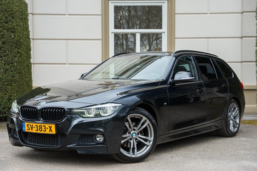 BMW 3-serie Touring 320i Edition M Sport Shadow High Executi, Auto's, BMW, Automaat, 1998 cc, Achterwielaandrijving, 4 cilinders