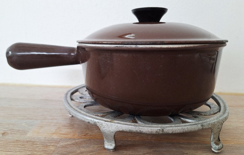 Le Creuset Gietijzeren Pan met Deksel - 18 cm, Huis en Inrichting, Gebruikt, Met deksel, Le Creuset, Ophalen of Verzenden