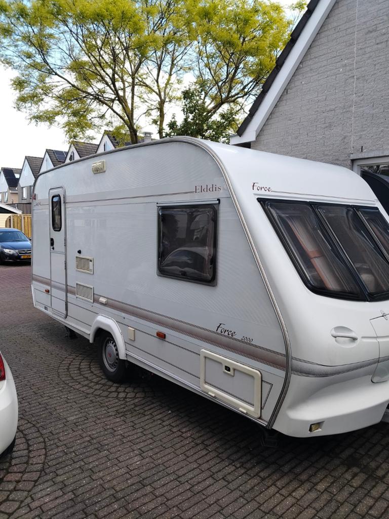 Elddis Force 460/4, 4 persoons caravan, mover, fietsendrager, Caravans en Kamperen, Caravans, Particulier, tot en met 4, 1000 - 1250 kg