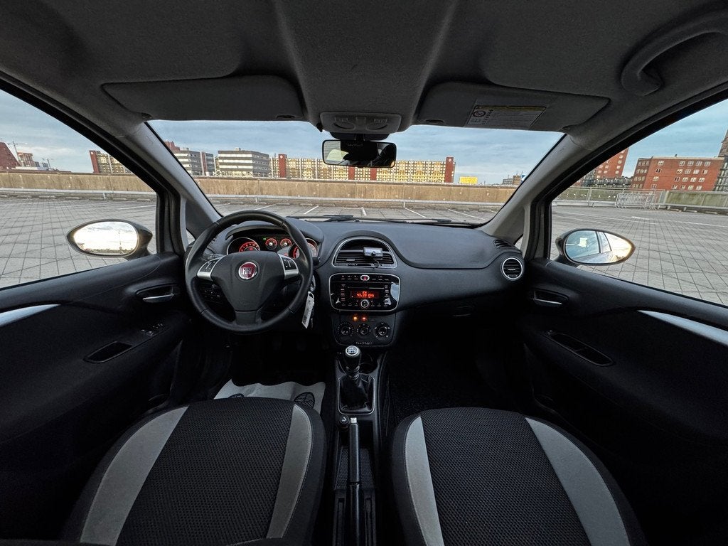 Fiat Punto Evo 0.9 TwinAir Easy AIRCO CRUISE TREKHAAK NAP, Voorwielaandrijving, Euro 5, Gebruikt, Zwart