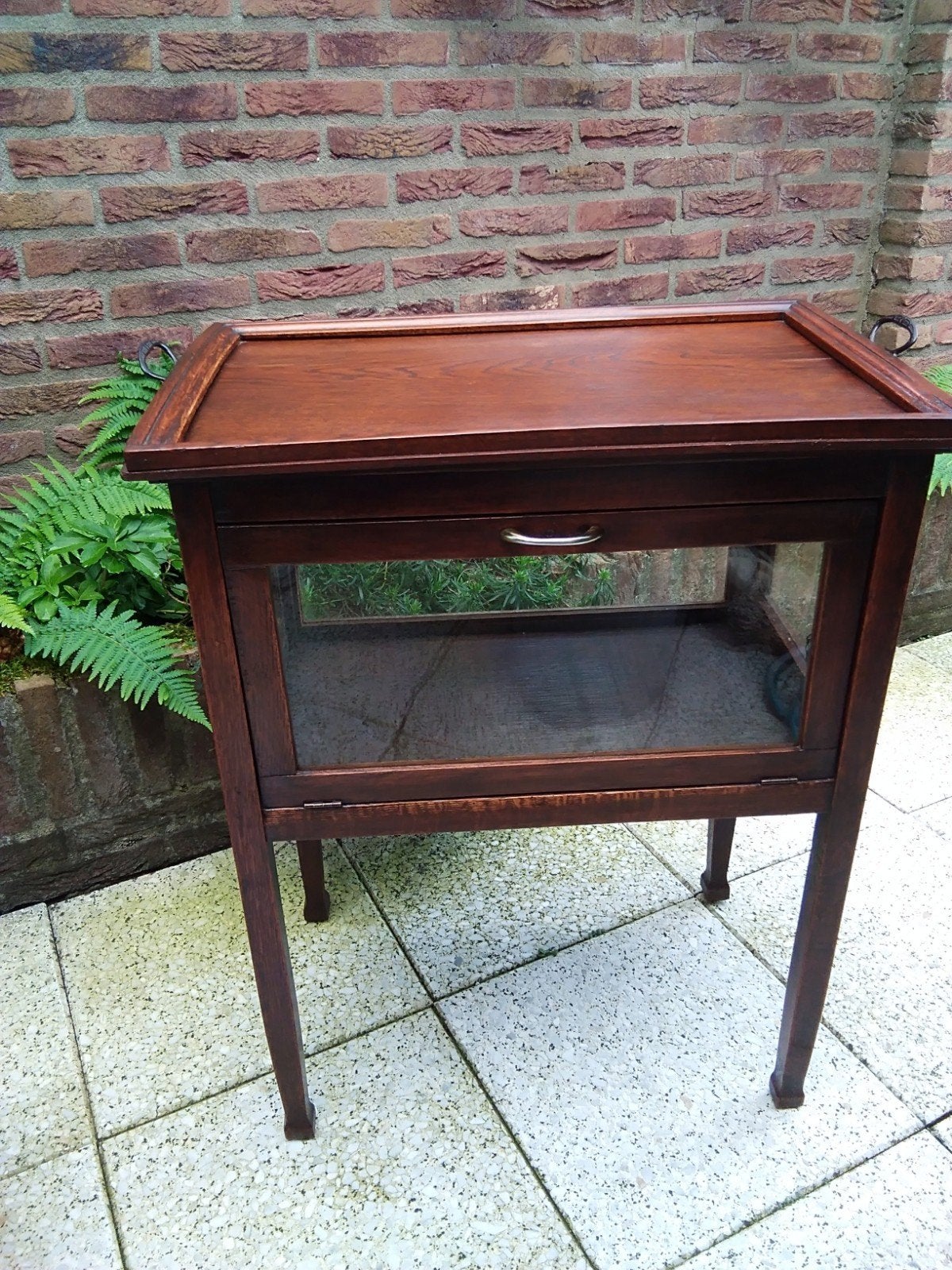 Mooi antiek theekastje met afneembaar dienblad, Ophalen