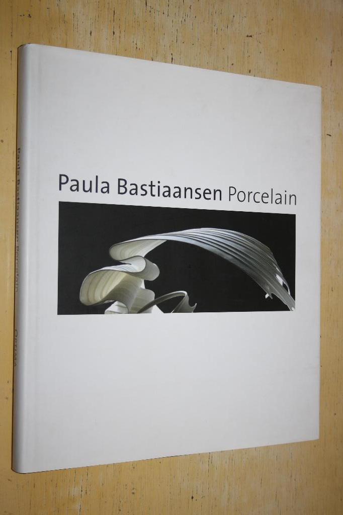 Paula Bastiaansen Porcelain Porselein Keramiek sculpturen, Boeken, Kunst en Cultuur | Beeldend, Zo goed als nieuw, Ophalen of Verzenden