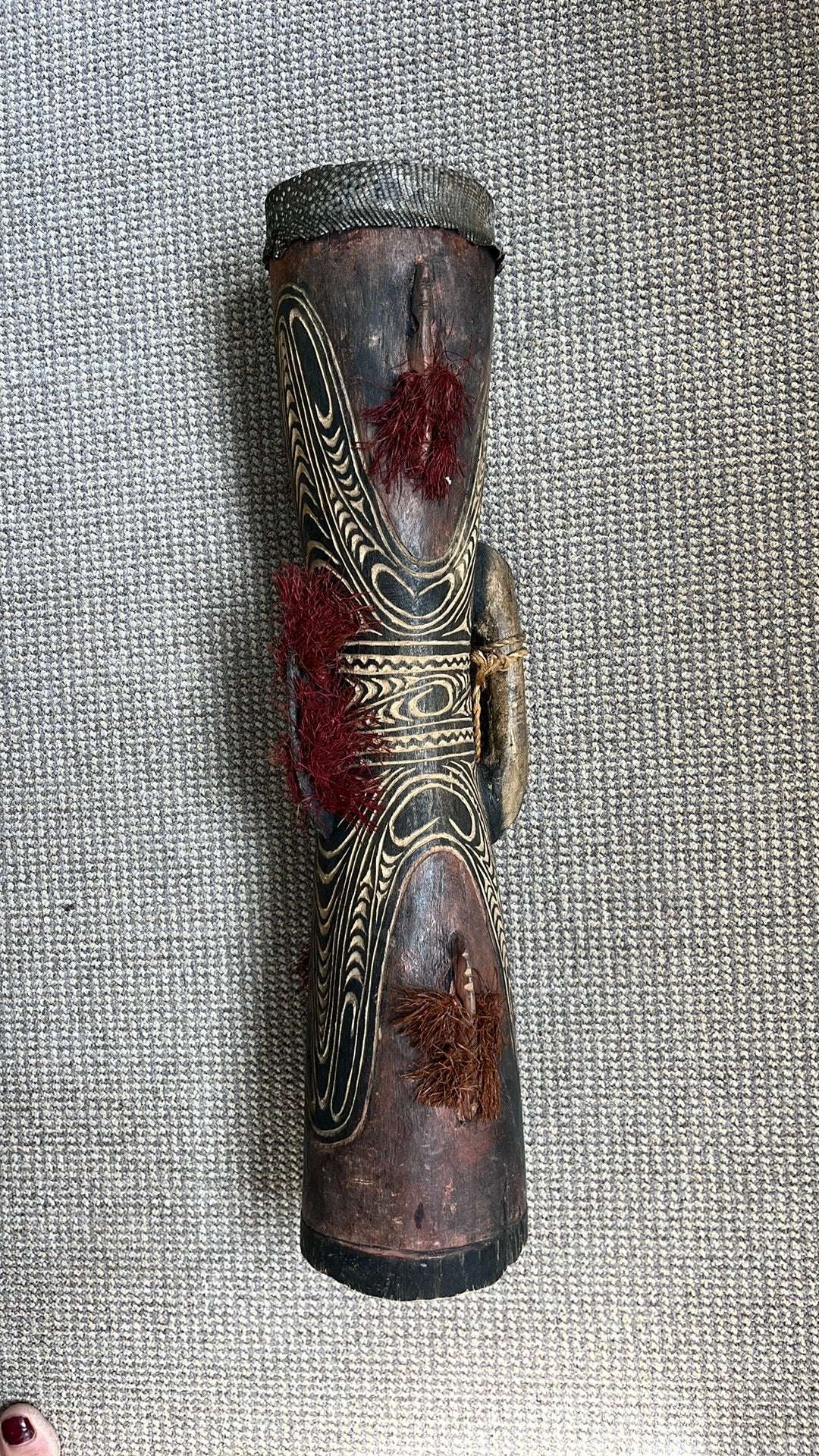 Handgemaakte trommel uit Papua Nieuw Guinea, Antiek en Kunst, Bruin, 52 cm, Papoea-Nieuw-Guinea, Handgemaakt