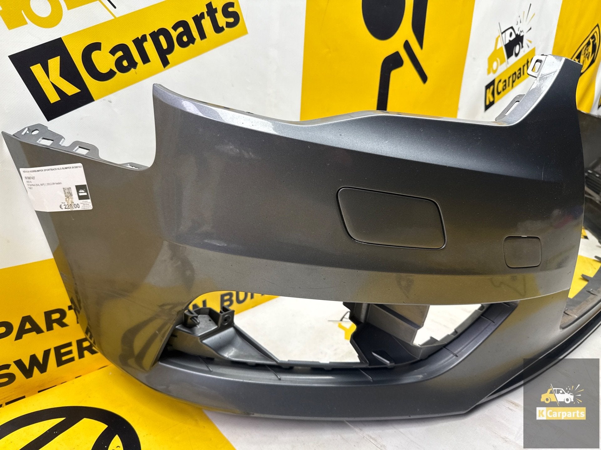 Audi A3 8V voorbumper Sportback KLS bumper 8V3807437, Auto-onderdelen, Gebruikt, Voor, AUDI AG, Auto-Union-Strasse 1
85045  Ingolstadt, DE