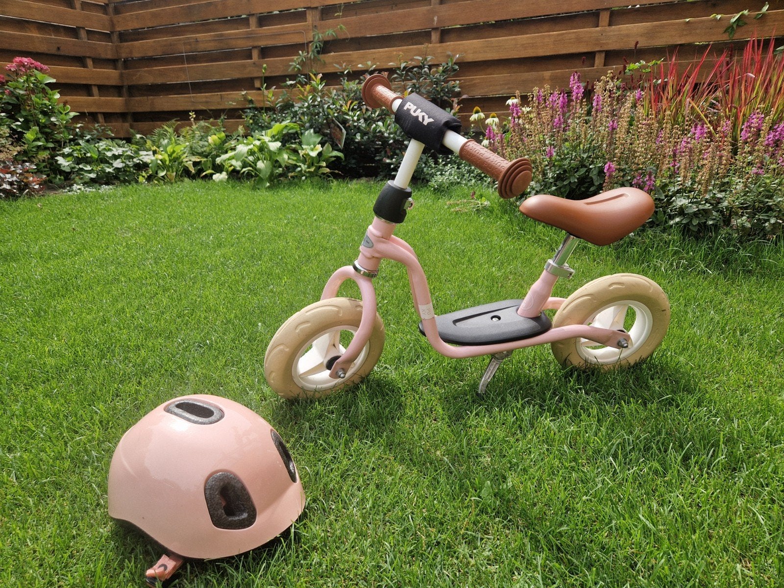 Puky LR M loopfiets - Roze met helm, Ophalen, Zo goed als nieuw, Minder dan 16 inch, Puky