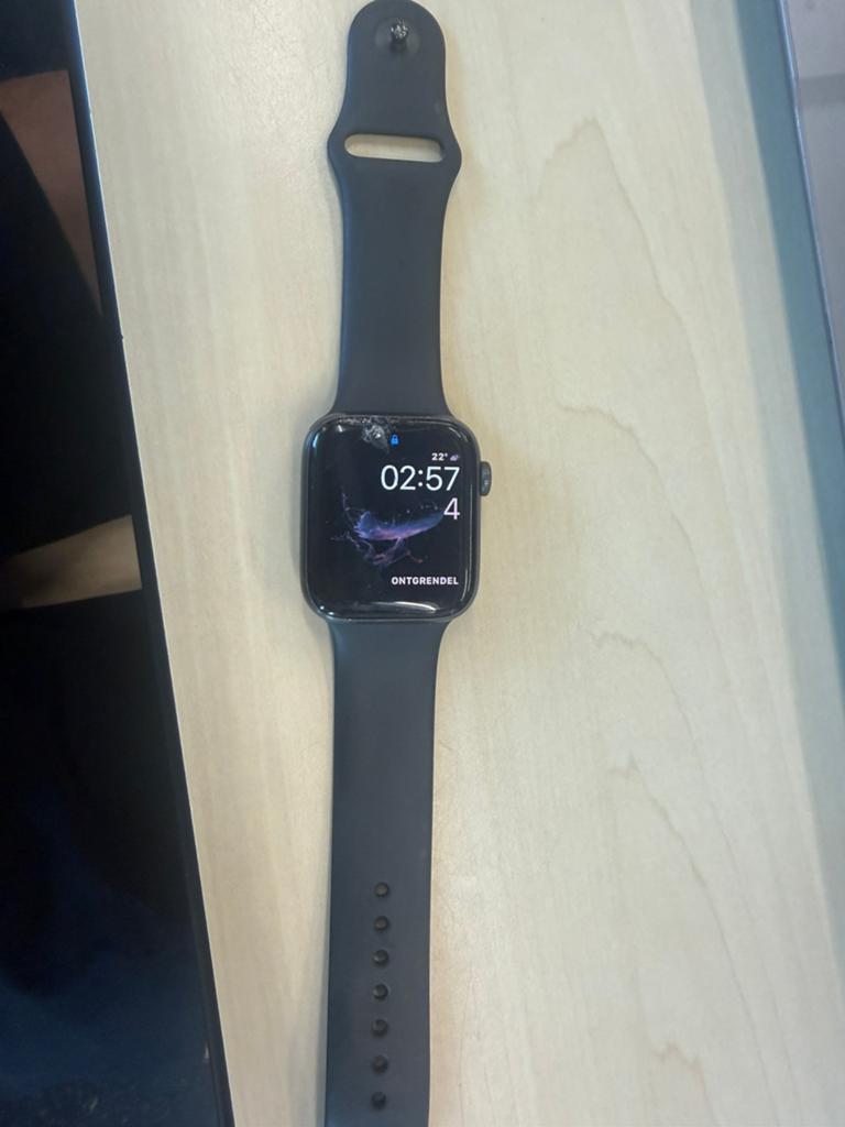 Apple watch se, Ophalen of Verzenden, Zo goed als nieuw, Zwart, IOS
