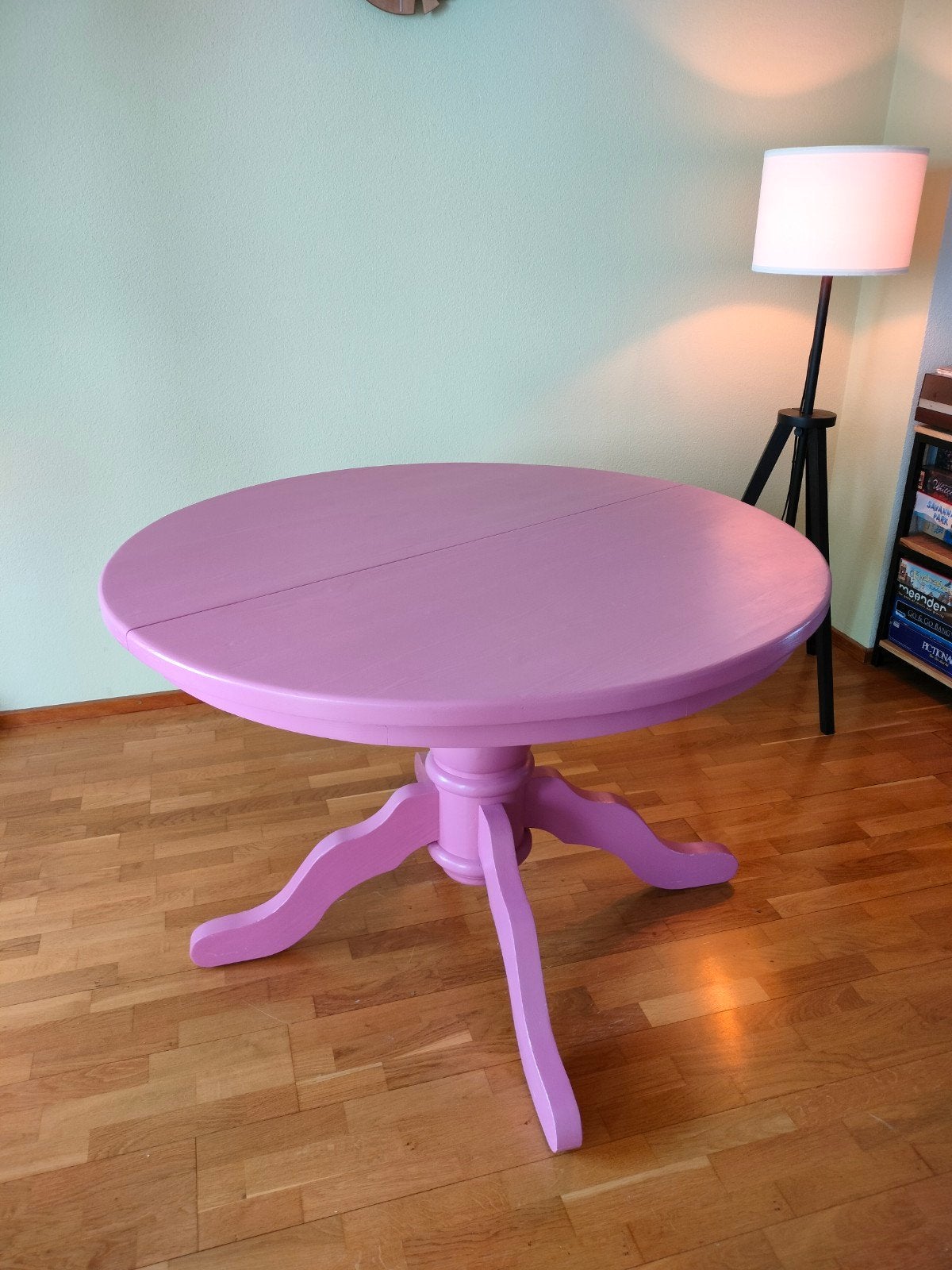 Roze ronde eettafel (hout), Huis en Inrichting, Tafels | Eettafels, Ophalen, Gebruikt, Rond, Vier personen