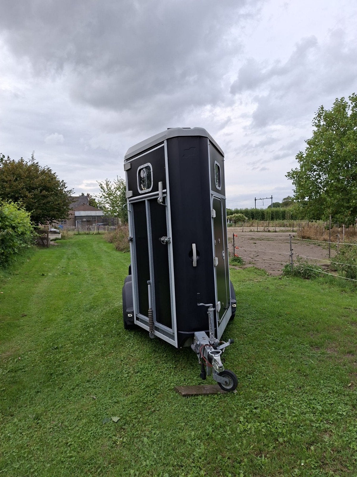 IFOR WILLIAMS HB403 1.5-paards + zadelkamer+camera, Ophalen, Zo goed als nieuw