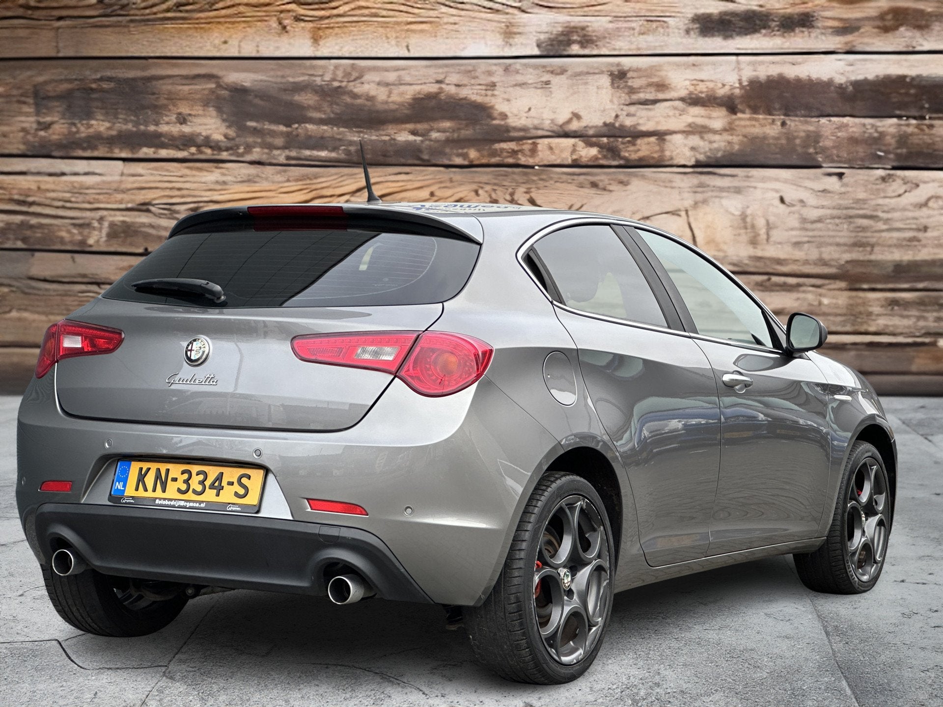 Alfa Romeo Giulietta 2.0 JTDm Distinctive | ECC | LMV | 6 ma, Auto's, Alfa Romeo, Euro 5, 4 cilinders, Met garantie (alle), Leder en Stof