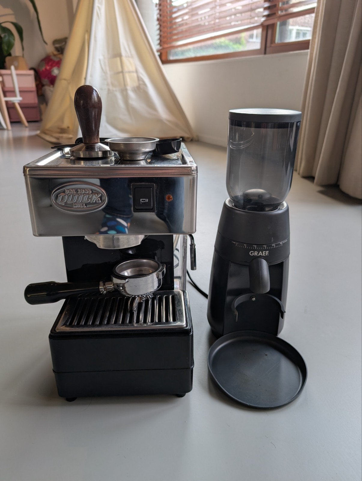 Quick Mill 0820 Espresso Machine & Graef CM702 Grinder, Ophalen, Gebruikt, Espresso apparaat, Afneembaar waterreservoir