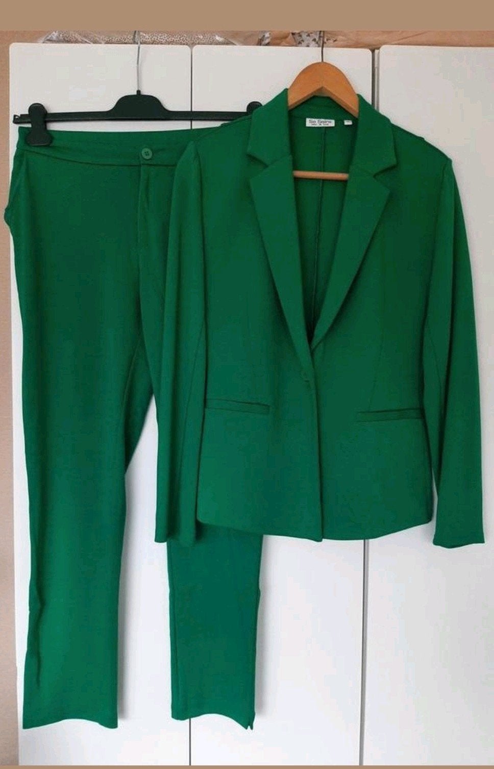 Groen blazer en broek pak van SoSoire, Kleding | Dames, Jasjes, Kostuums en Pakken, Kostuum of Pak, Ophalen of Verzenden, Zo goed als nieuw