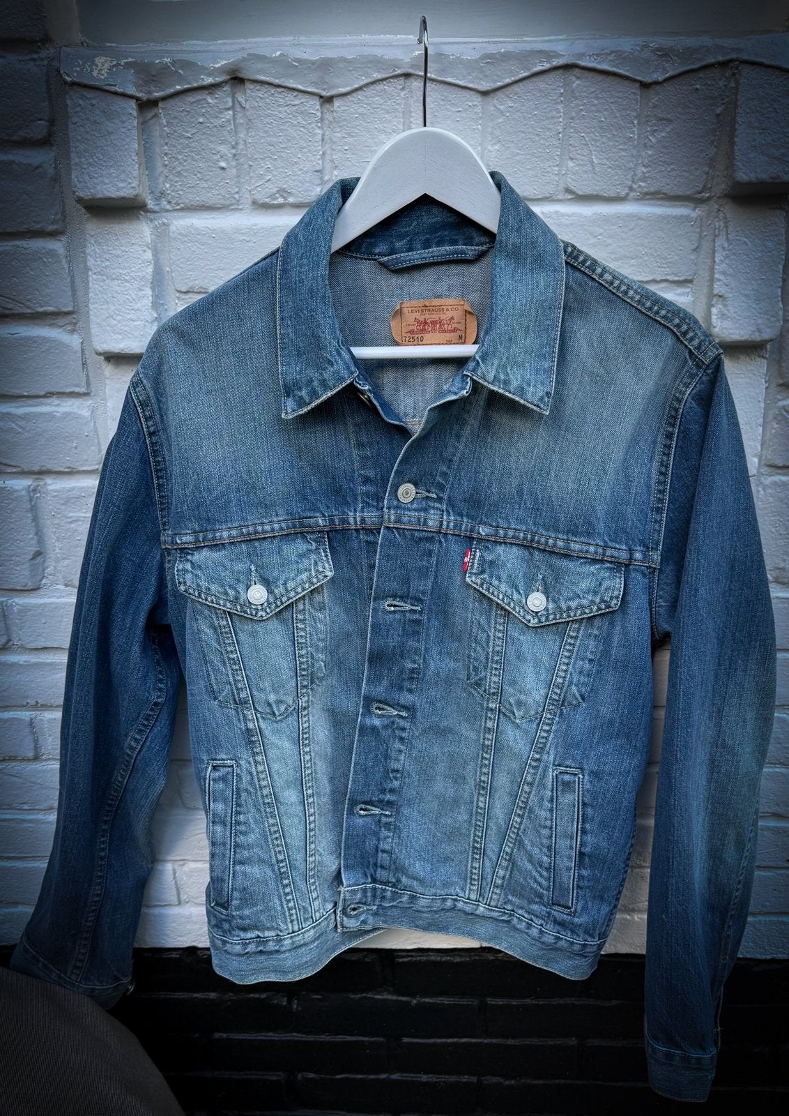 LEVI’S SPIJKERJACK NIEUW MAAT M, Kleding | Heren, Ophalen of Verzenden, Nieuw, Maat 48/50 (M), Blauw