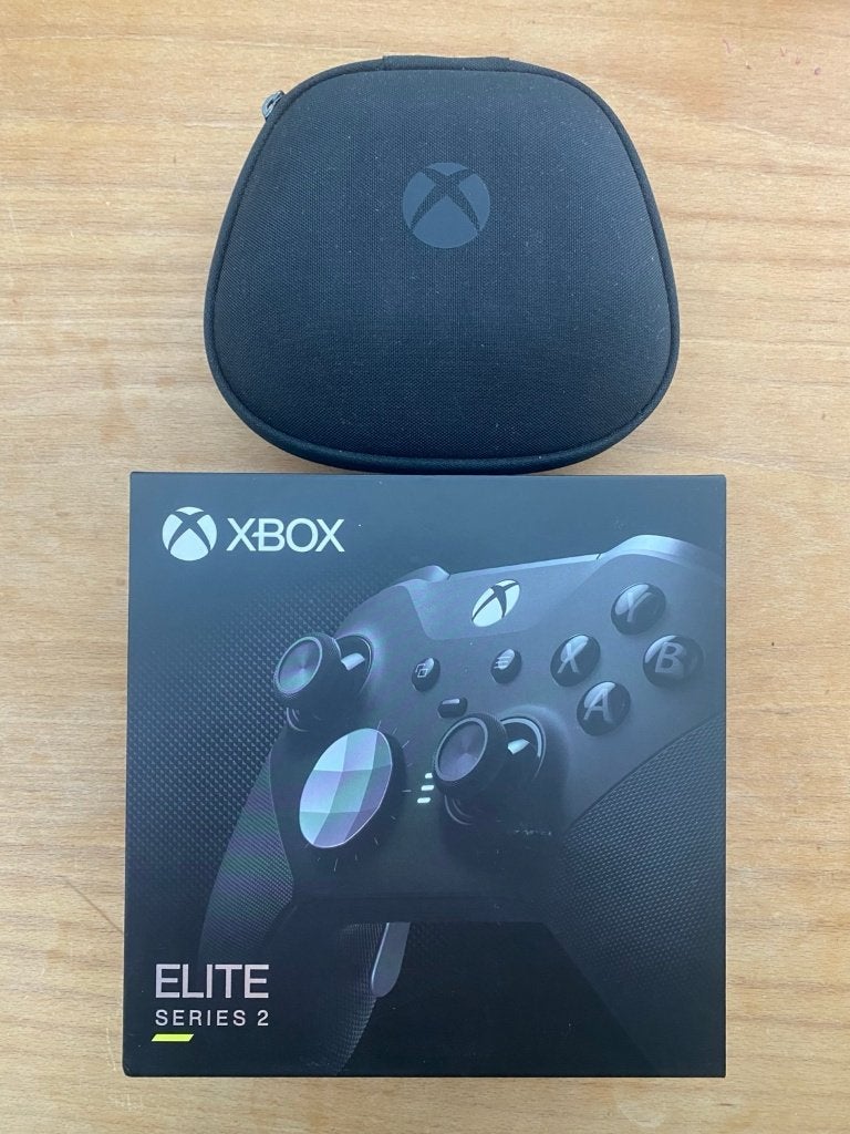 Xbox elite V2 controller met alle attributn, oplader en doos, Ophalen of Verzenden, Zo goed als nieuw