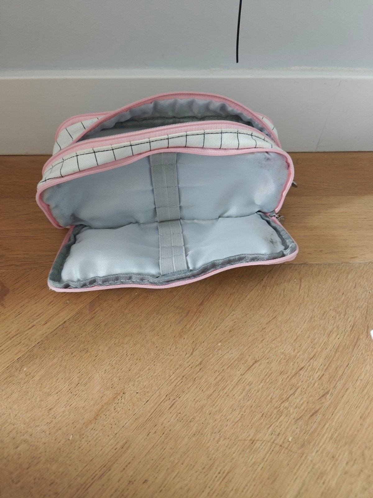 Etui, Sieraden, Tassen en Uiterlijk, Toilettassen, Ophalen of Verzenden, Gebruikt, Wit, Meisje