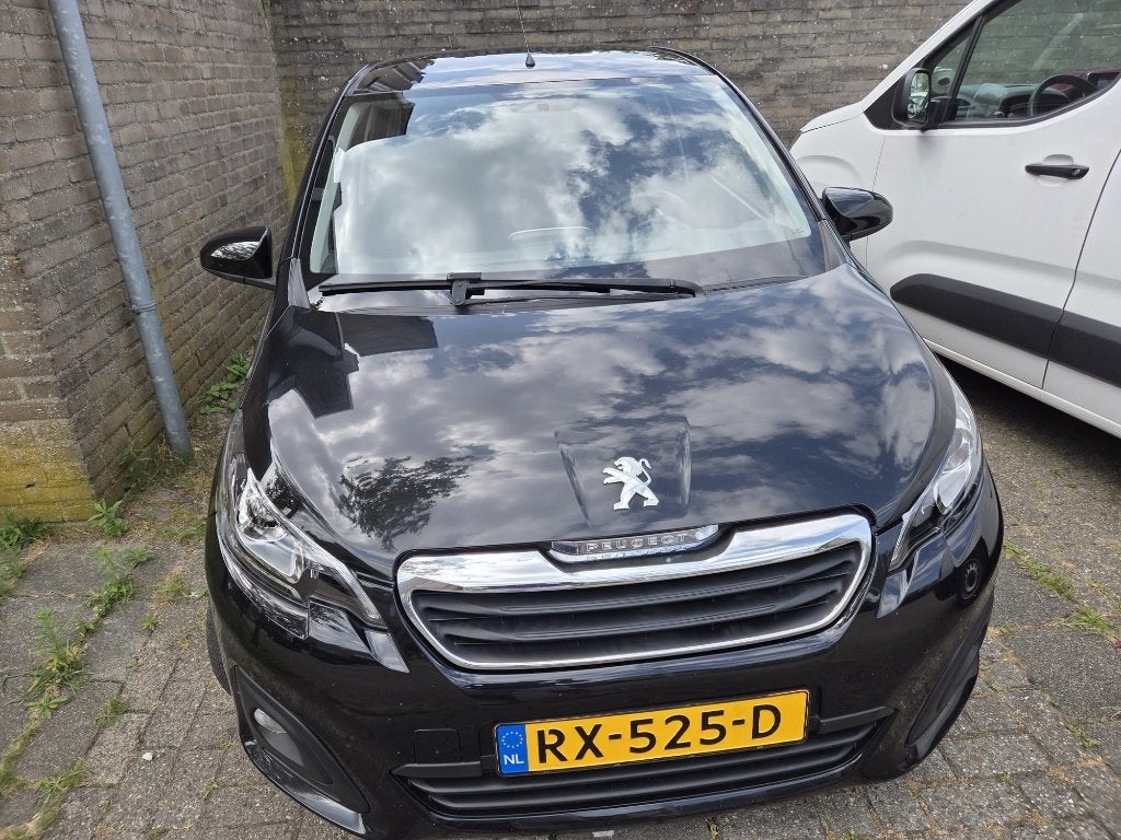 Peugeot 108 1.0 12V E-vti 51KW 5DR 2018 Zwart, Auto's, Voorwielaandrijving, Stof, Euro 6, 4 stoelen
