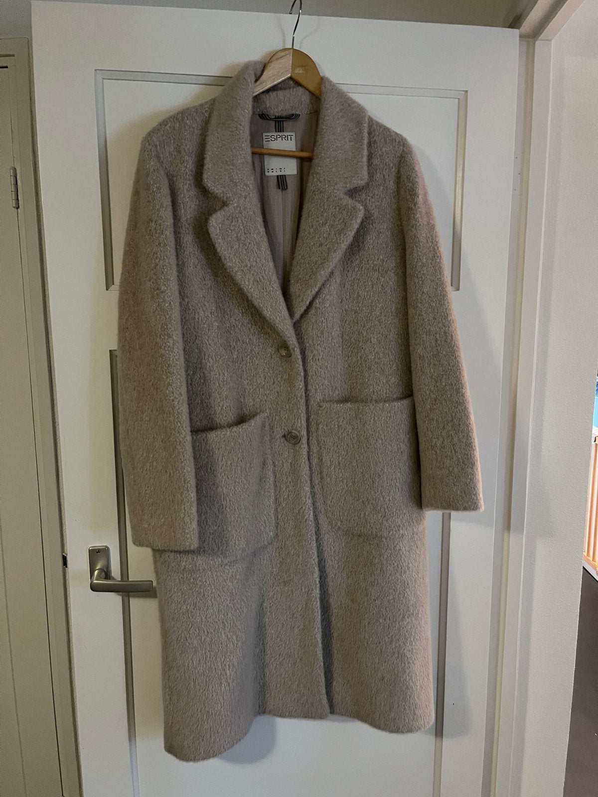 Esprit wollen jas maat M, Ophalen of Verzenden, Zo goed als nieuw, Maat 38/40 (M), Beige