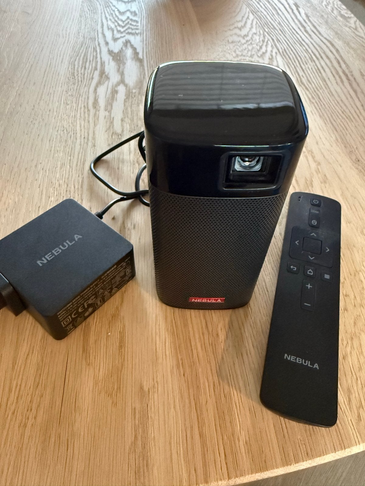 Nebula Apollo: Compacte Smart Beamer met Android TV, Audio, Tv en Foto, Ophalen of Verzenden, Zo goed als nieuw, LED, Overige resoluties
