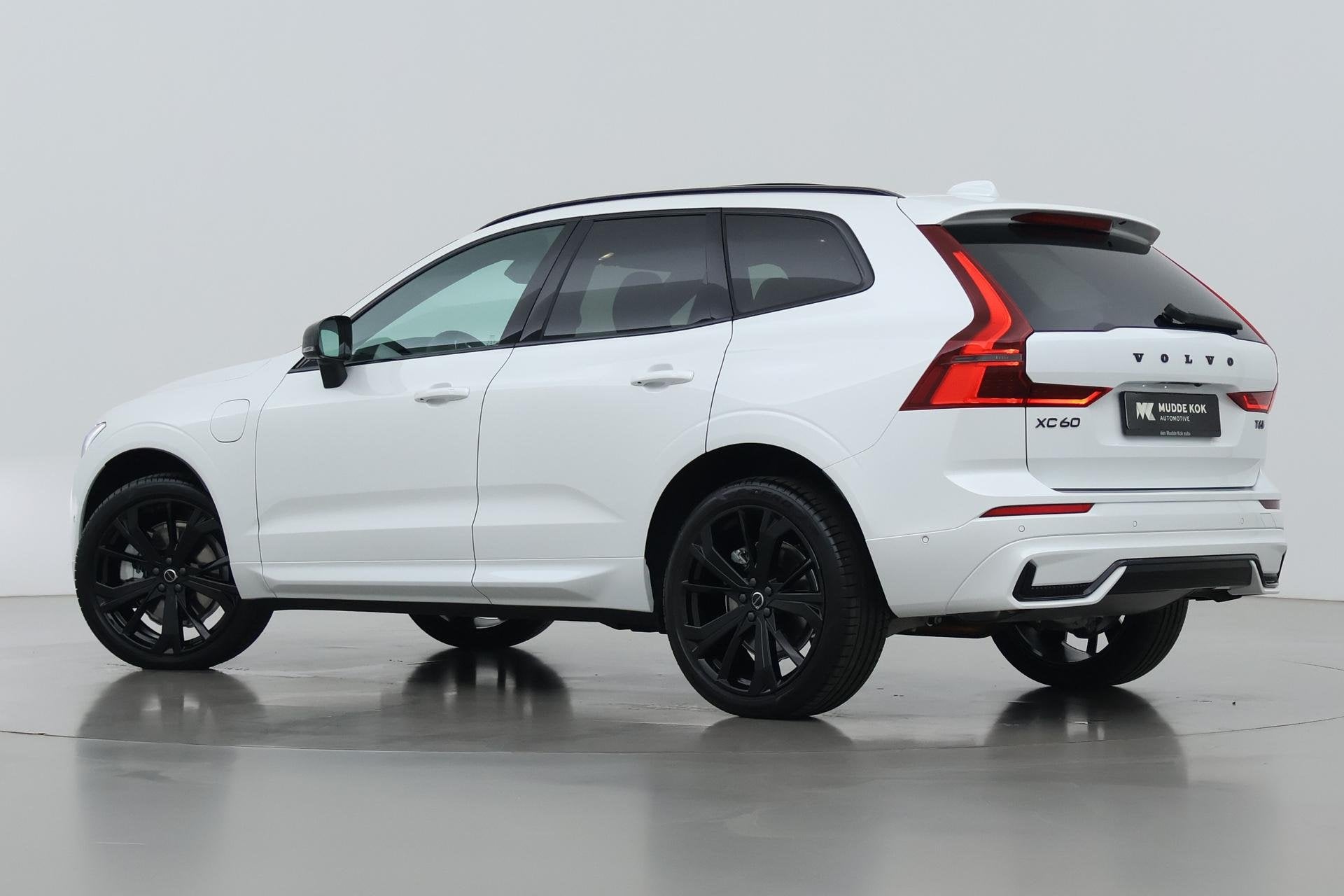 Volvo XC60 T6 Plus Black Edition | Harman/Kardon | Pilot Ass, Automaat, Gebruikt, Euro 6, 4 cilinders