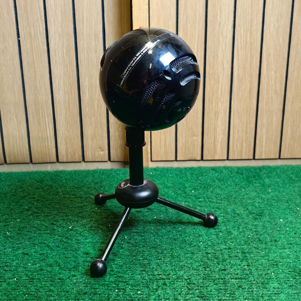 Blue Snowball Microfoon - In Nette Staat, Flex Ltd., Zo goed als nieuw, https://flex.com/contact-us, Nobelstraat 10, 5807 GA Oostrum LB, Limburg, Nederland