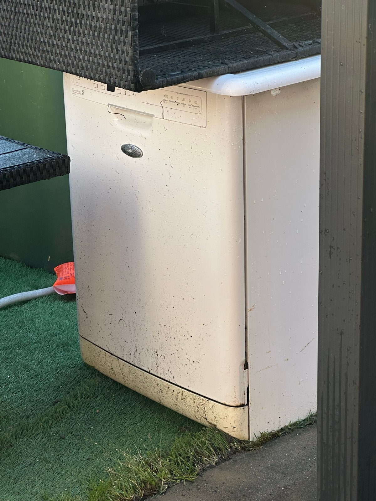 Defecte vaatwasser voor onderdelen of oud ijzer, gratis af t, Ophalen, Niet werkend, Vrijstaand, 60 cm of meer