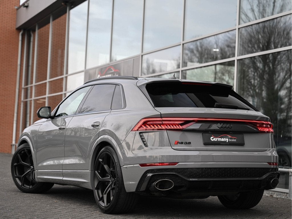 Audi RSQ8 4.0 TFSI 600PK quattro Akrapovič Nardo Ceramic 2x, Auto's, Audi, Gebruikt, Met garantie (alle), 600 pk, Leder