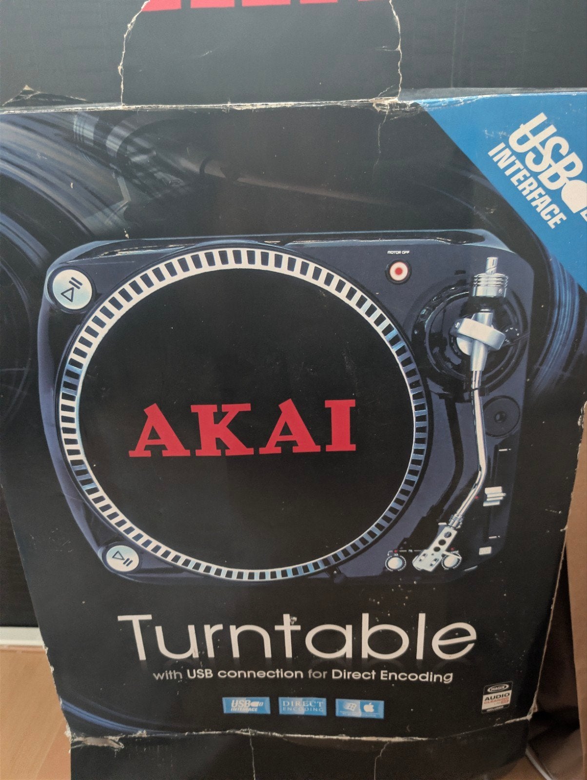 Akai Platenspeler - Nieuwstaat (doos licht beschadigd), Ophalen, Zo goed als nieuw, USB-aansluiting, Platenspeler