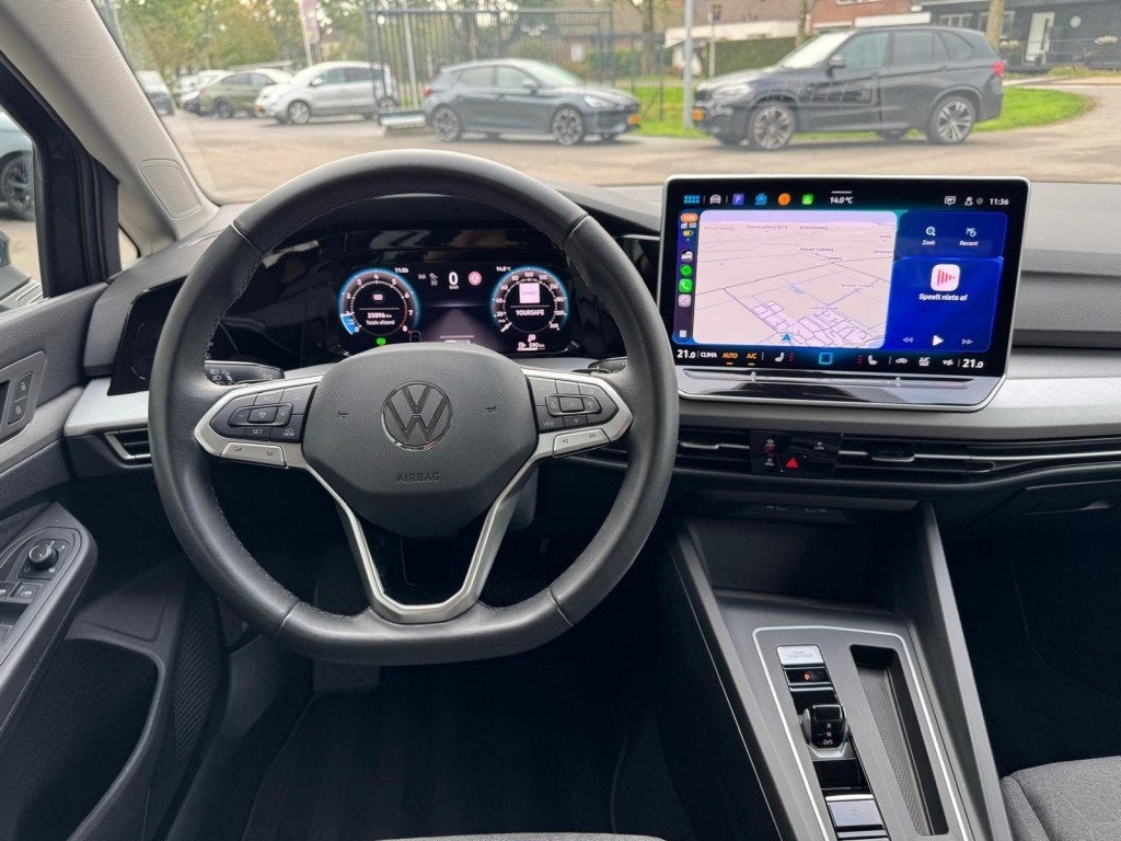 Volkswagen GOLF 8.5 1.5 eTSI LIFE DSG ACC Wegklapbare Trekha, Auto's, Automaat, Euro 6, 4 cilinders, 19 km/l
