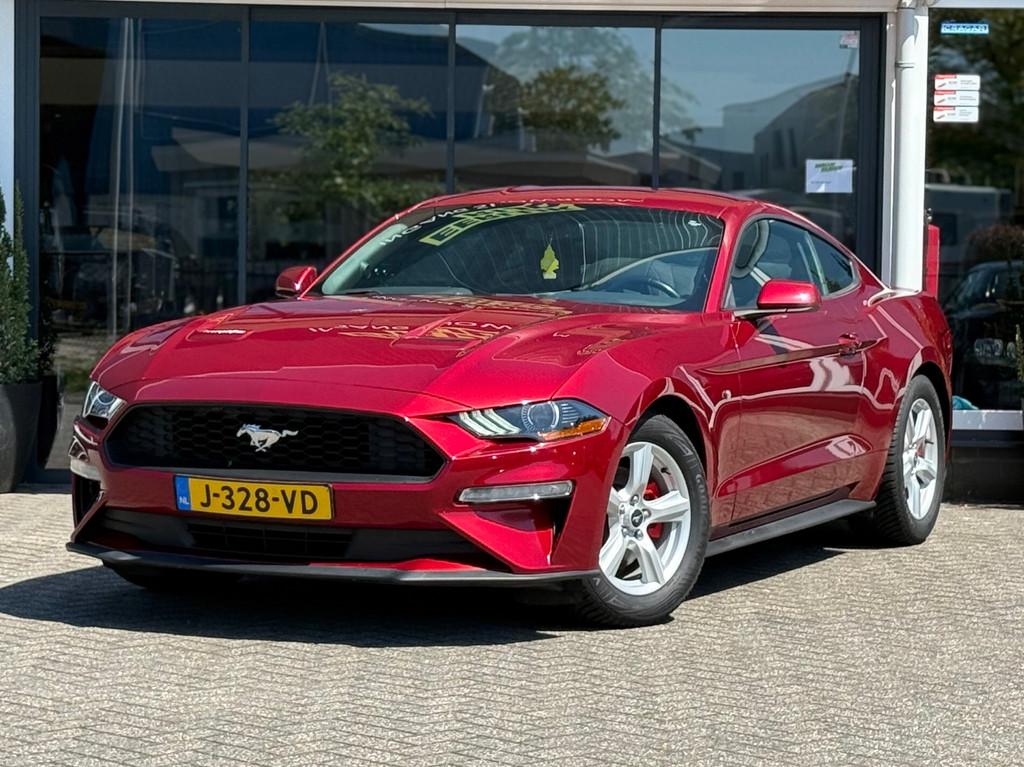 Ford Mustang Fastback 310 PK / Nieuwstaat !, Auto's, Automaat, 309 pk, Achterwielaandrijving, Gebruikt