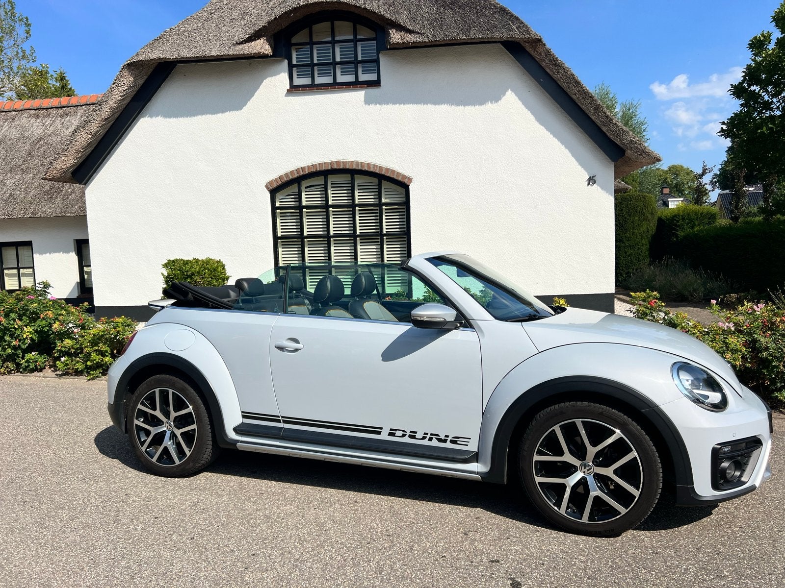 Volkswagen Beetle Dune Cabriolet 1.4 TSI 150 PK DSG Aut., Beetle (Kever), 4 cilinders, 4 stoelen, Leder en Stof
