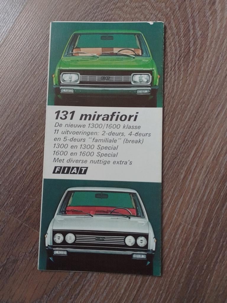 Fiat 131 Mirafiori folder ca 1982, Ophalen of Verzenden, Zo goed als nieuw, Overige merken