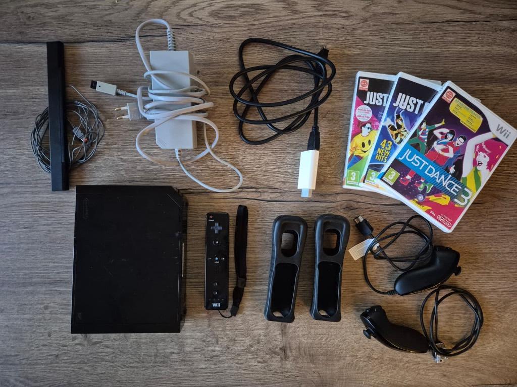 Nintendo Wii Zwart Compleet incl. 3x Just Dance, Ophalen, Gebruikt, Met 1 controller, Met games