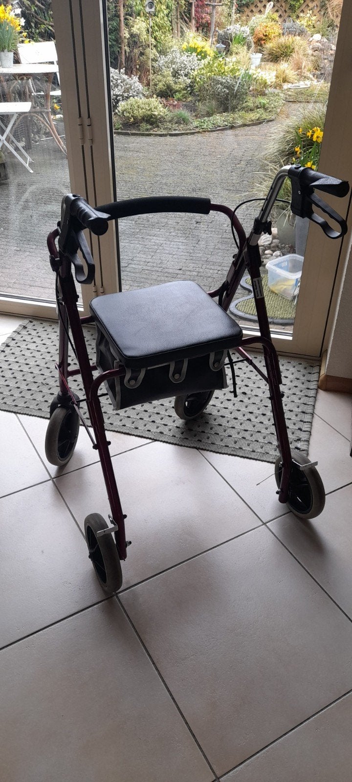 zeer stevige nette inklapbare rollator, Ophalen